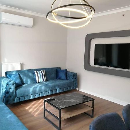 Şişli Apartment, 2 bedrooms, 250 m metro, New Modern Residence Istanboel Buitenkant foto