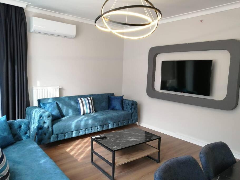 Şişli Apartment, 2 bedrooms, 250 m metro, New Modern Residence Istanboel Buitenkant foto