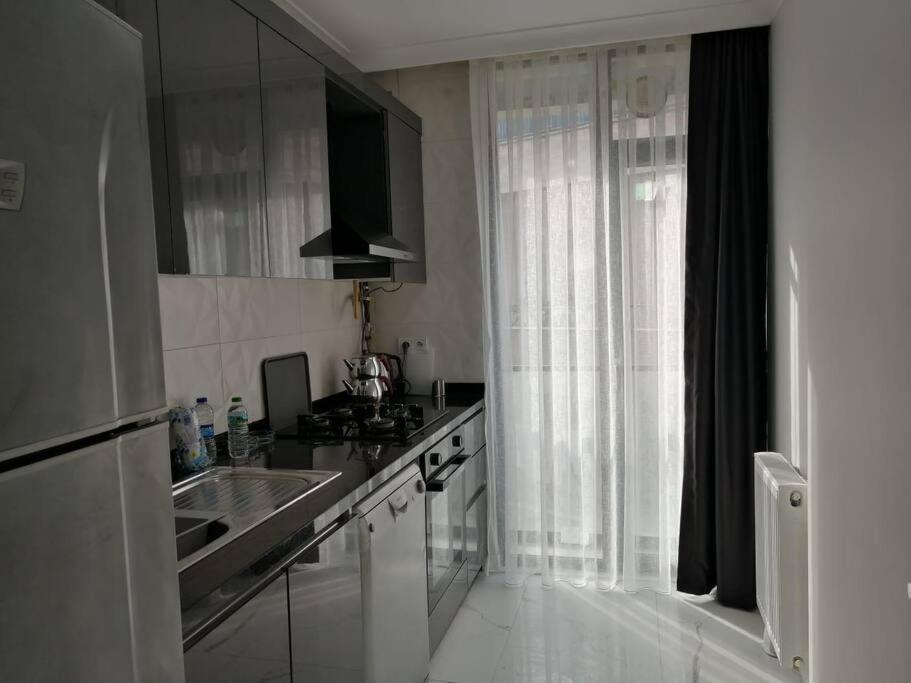 Şişli Apartment, 2 bedrooms, 250 m metro, New Modern Residence Istanboel Buitenkant foto